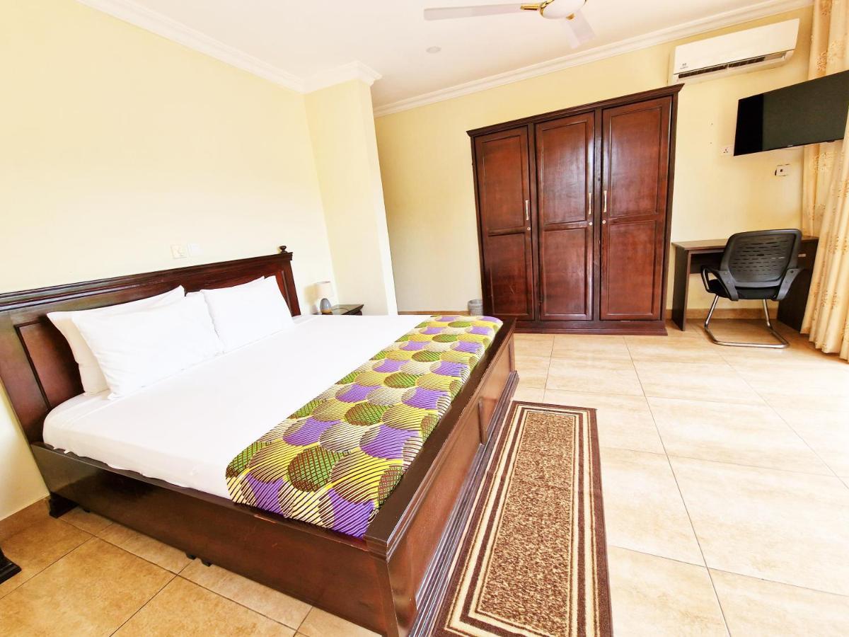 Cactus Creek Hotel Aburi Exterior foto